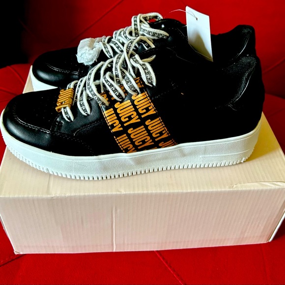 Juicy Couture “J Danika” sneakers NWT size 8 - Picture 1 of 3